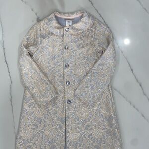Worn once for wedding. Size 6. Girls coat